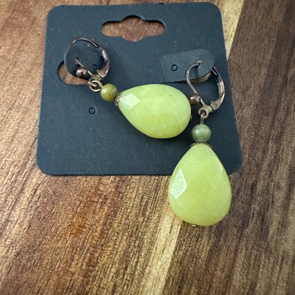 Green Oval Faceted Resin & Jade Bead Lever Back Earrings.  Copper Tone - Picture 2 of 3